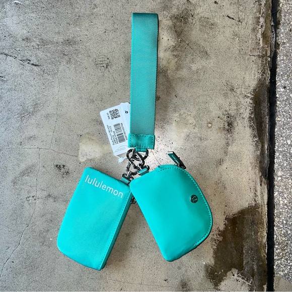 lululemon athletica Accessories - Lululemon Dual Pouch Wristlet- Paradise Green/Vapor